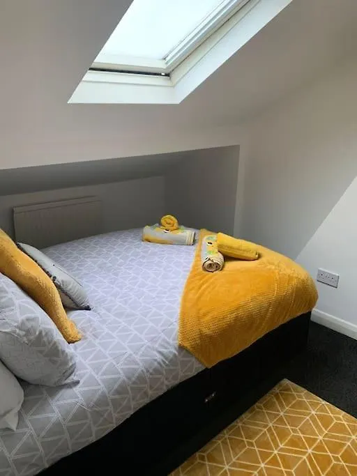 3, 63 Colwick Road Sneinton Nottingham Ng2 4Al contacts